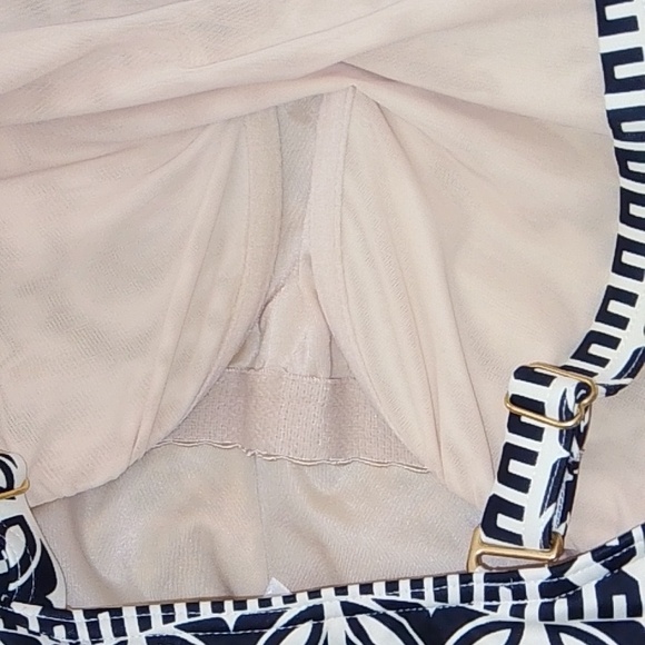 Lands' End Black and Cream Patterned Women Swimsuit Size 20 W - Picture 6 of 9